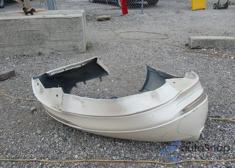 1998 Lincoln Continental from USA, damaged, VIN 1LNFM97V4WY633563